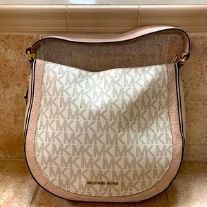 Michael Kors logo shoulder bag